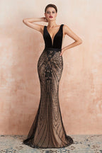 Robe de bal sirène noire élégante à col en V profond, ornée de perles, sans manches, ajustée, pour soirée
