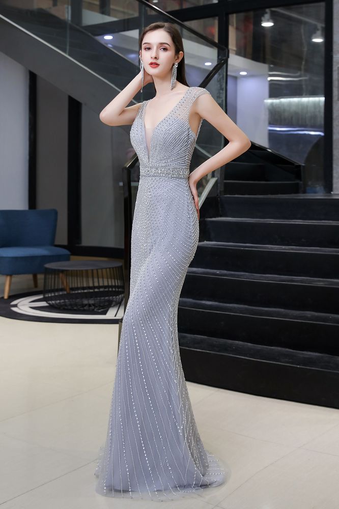 Robe de soirée sirène argentée moulante à perles, sans manches, col en V profond et élégante