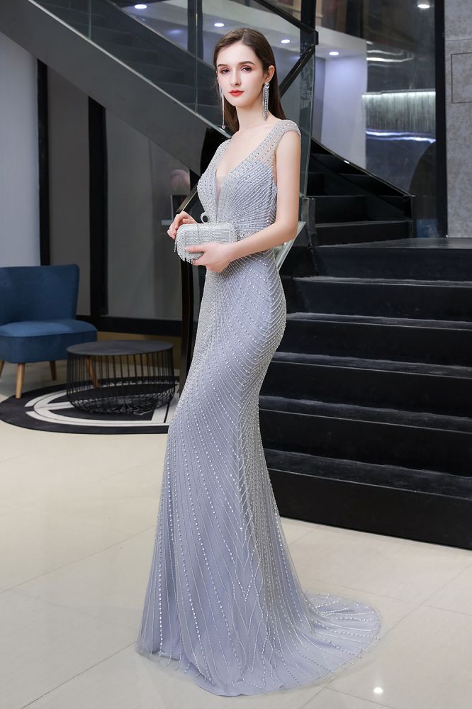 Robe de soirée sirène argentée moulante à perles, sans manches, col en V profond et élégante