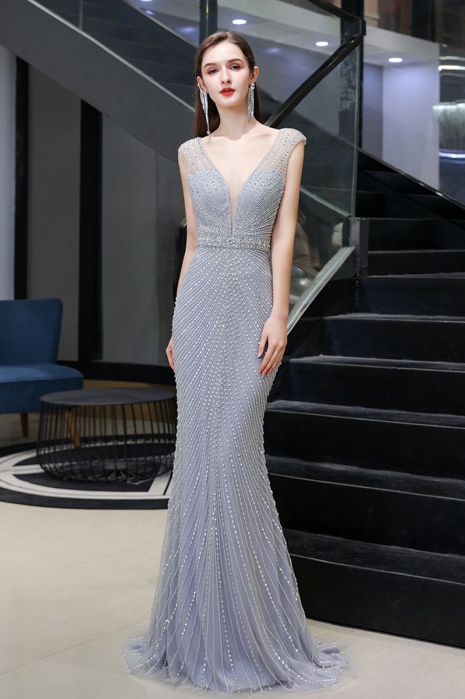 Robe de soirée sirène argentée moulante à perles, sans manches, col en V profond et élégante