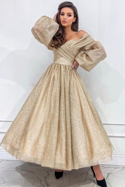 Robe de bal longue élégante champagne en ligne A, épaules dénudées, manches longues avec paillettes