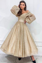 Robe de bal longue élégante champagne en ligne A, épaules dénudées, manches longues avec paillettes