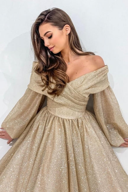 Robe de bal longue élégante champagne en ligne A, épaules dénudées, manches longues avec paillettes