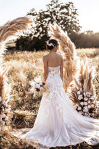 Robe de mariée blanche élégante en tulle et dentelle Sweeteart