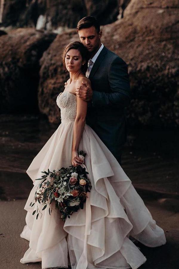 Vestidos de Noiva com Decote Coração e Corpete Bordado Vestidos de Casamento