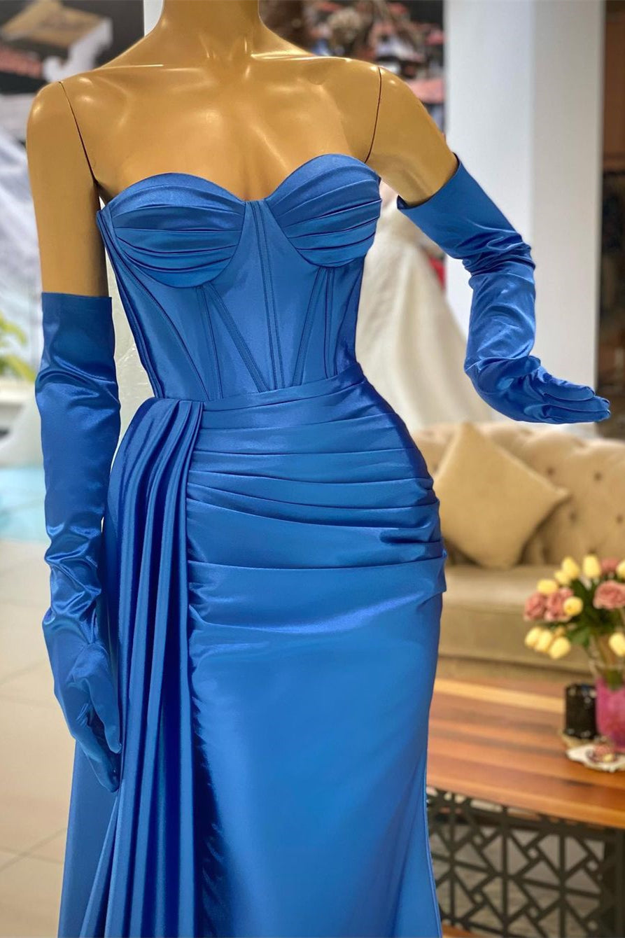 Abito da ballo semplice senza maniche a sirena blu reale con volant cuore