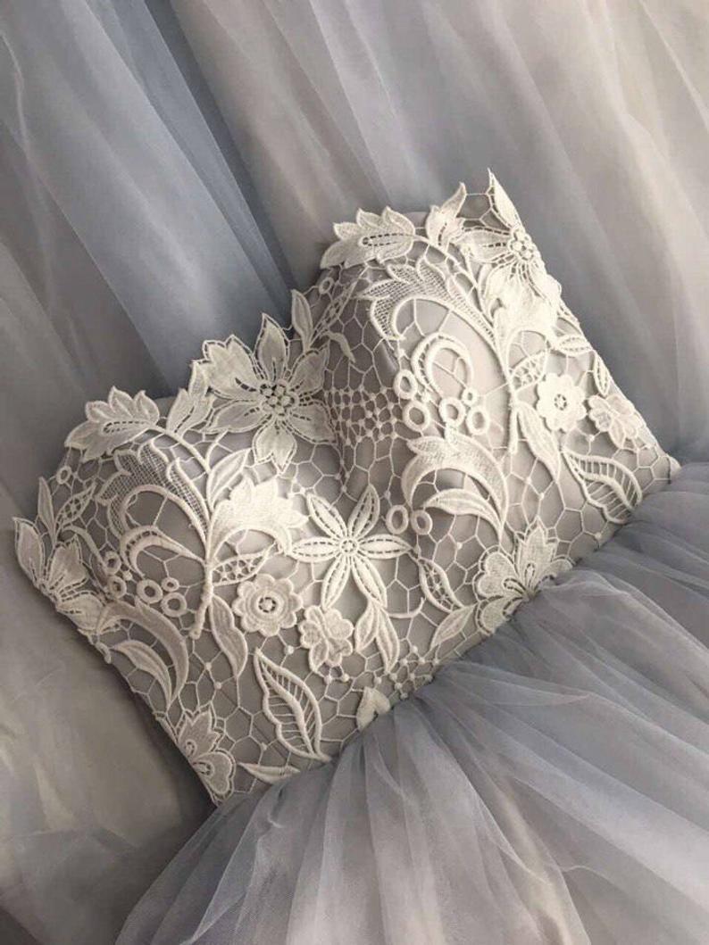 Herzförmiges trägerloses A-Linien-Bohemian-Brautkleid, schlichtes Tüll-Brautkleid