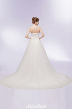 Sweetheart Strapless A-line Feathers Tulle Wedding Dresses