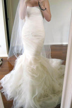 Sweetheart Sweep Zug Tiered Mermaid Elfenbein Brautkleid gerüscht 