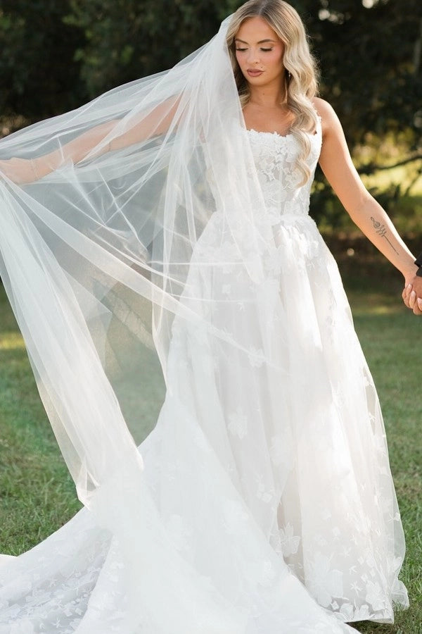 Ivory Square Neck Sleeveless Wedding Dress With Appliqués And Chapel Train