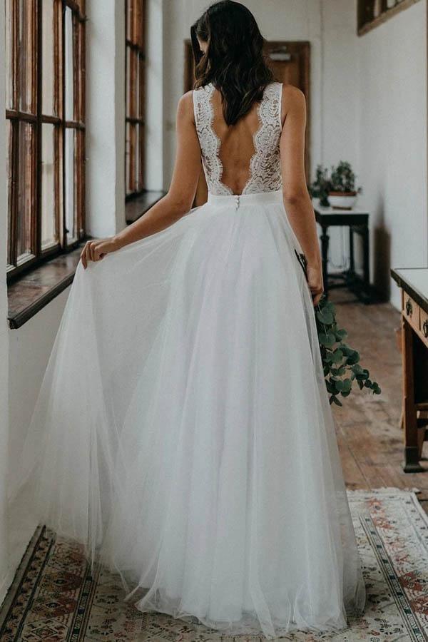 Vestido de novia de playa de tul sencillo con encaje superior y espalda en V