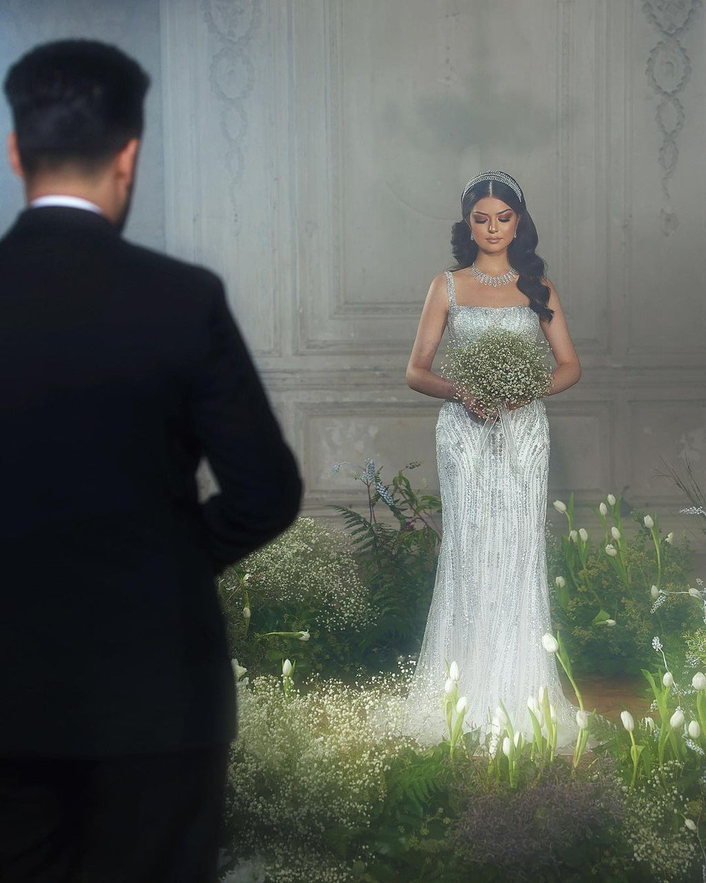 Abito da sposa lungo fino al pavimento, alla moda, con spalline sottili quadrate, senza maniche, a sirena, in pizzo