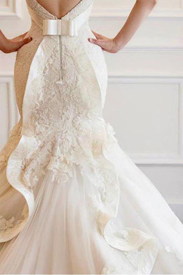 Vestido de Noiva Sereia em Tule com Aplicações de Renda