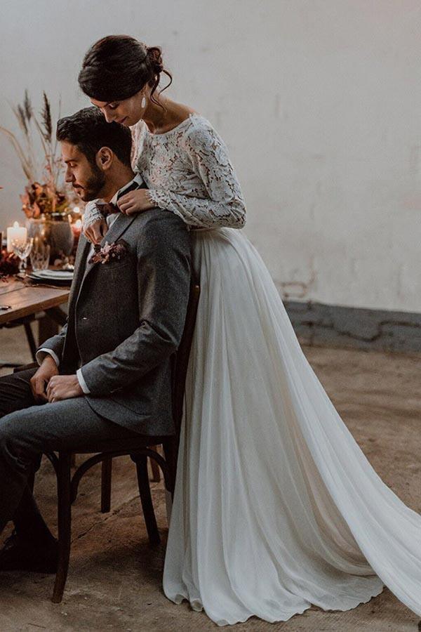 Vestido de novia de dos piezas de gasa con mangas largas y escote barco y encaje