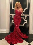Ulissa| Vestidos largos de fiesta con escote corazón, lentejuelas y cola de sirena roja
