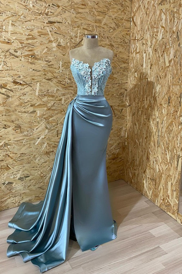 Vestido de fiesta único de sirena con escote corazón largo y apliques de encaje