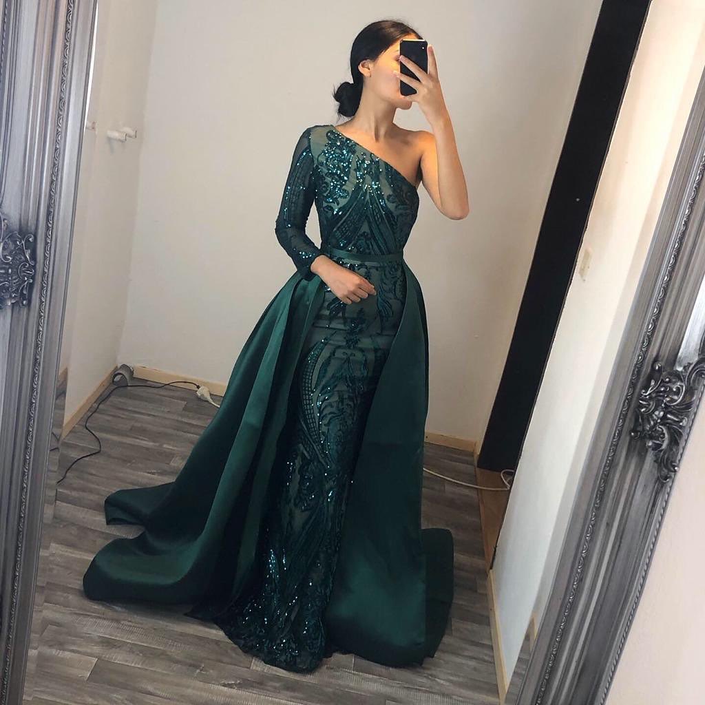 Robe de bal longue unique sirène à une épaule avec sequins et manches