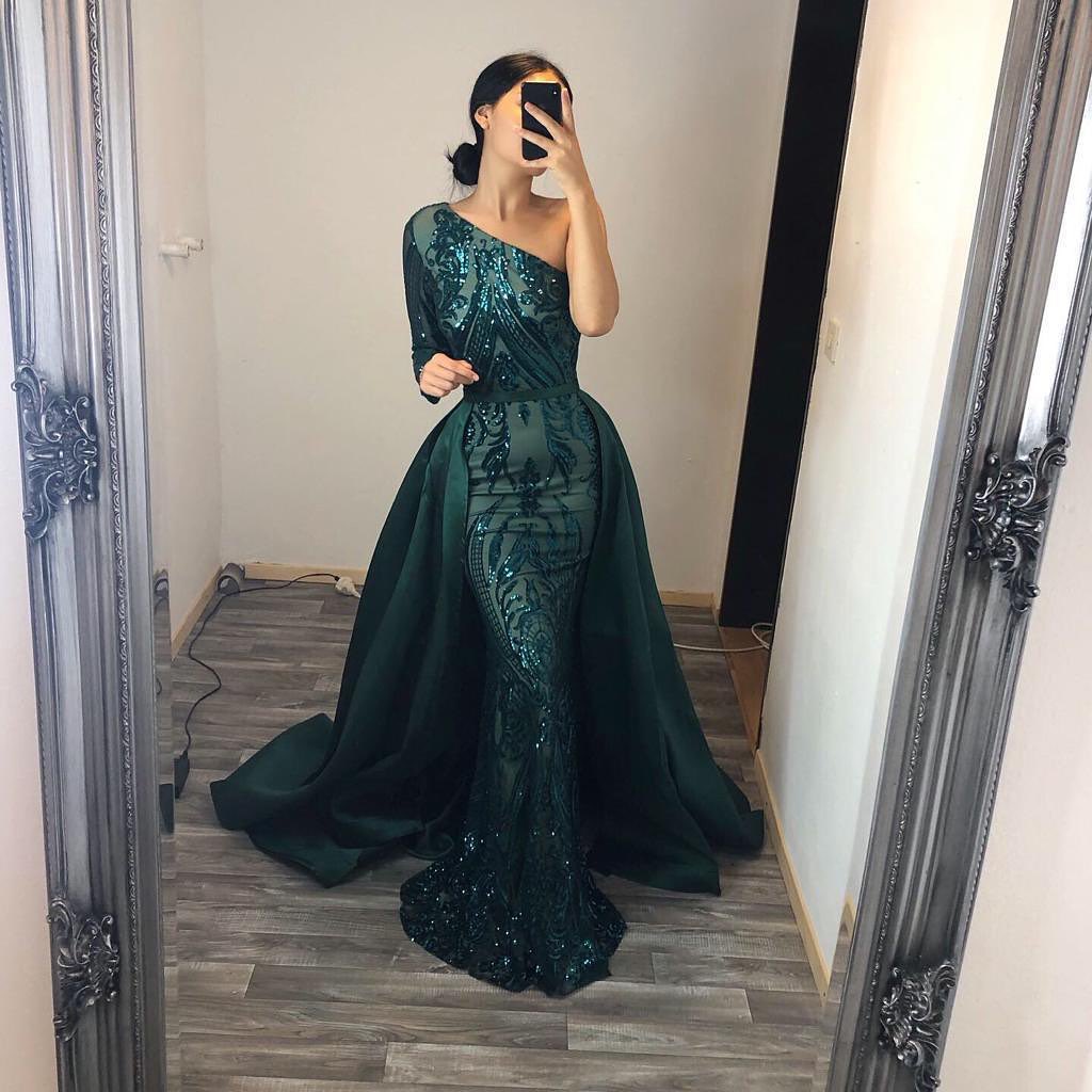Robe de bal longue unique sirène à une épaule avec sequins et manches