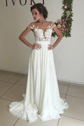 Vestido de Noiva Marfim com Decote em V, Mangas Curtas e Cauda Arrastada com Apliques