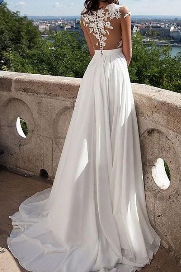 Vestido de Noiva Marfim com Decote em V, Mangas Curtas e Cauda Arrastada com Apliques