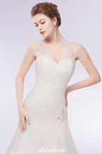 Abito da sposa a sirena in tulle con cristalli, scollo a V e lunghezza fino a terra