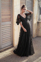 V Neck Lace Boho Wedding Dress With Half Sleeves For Brides