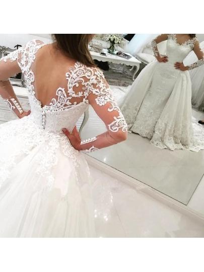 Vestido de novia con escote en V, mangas largas, apliques y cola Watteau