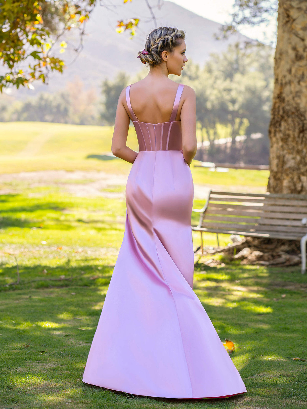 Vestido de fiesta de satén rosa con escote en V y largo hasta el suelo