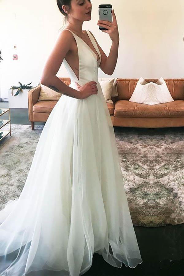 Vestido de Noiva Marfim em Linha A, Sem Mangas, com Alças e Decote em V, Cauda Varredoura