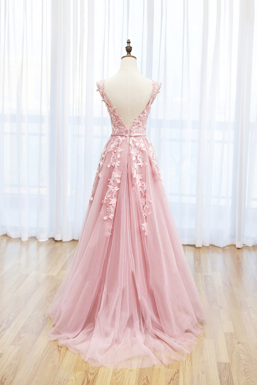Vestido longo de baile em renda de tule, vestido de noite aberto nas costas em corte evasê encantador
