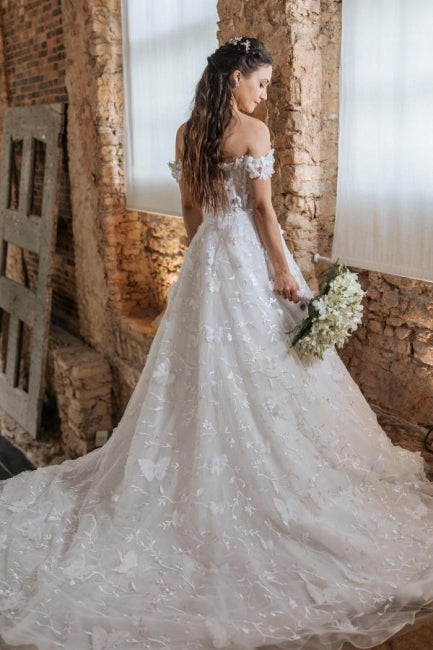 Vestidos de Noiva Brancos Vintage em Linha A, Sem Mangas, com Renda e Aplicações, Ombros Descobertos