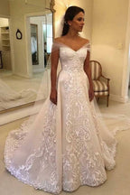 Vintage A-Linie Off-the-Shoulder Sweep Trian Brautkleid mit Spitze