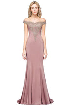 Vestido de Baile Vintage de Cetim, Sem Mangas, com Decote Ombro a Ombro em Coluna
