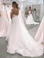 Abito da sposa vintage lungo a linea ad A con scollo a barca, applicazioni in pizzo e tulle, con maniche