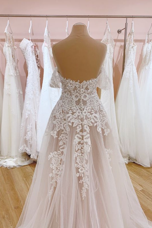 Abito da sposa vintage lungo a linea ad A, scollato sulle spalle, con scollo a cuore e schiena scoperta in tulle