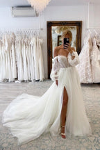 Abiti da sposa vintage lunghi a linea ad A in tulle con spacco e maniche lunghe