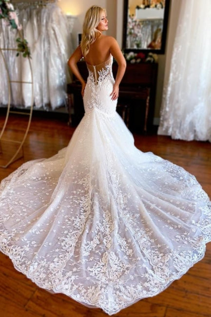 Robe de mariée sirène sans manches en dentelle ancienne style bien-aimée vintage