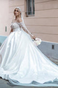 Abito da sposa vintage bianco a maniche lunghe in raso con pizzo