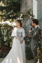 Vestidos de novia Bateau bordado romántico vestido de novia de media manga