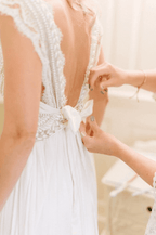 Wedding Dresses Modest Deep V-neck  Beach Open Back Bridal Gowns
