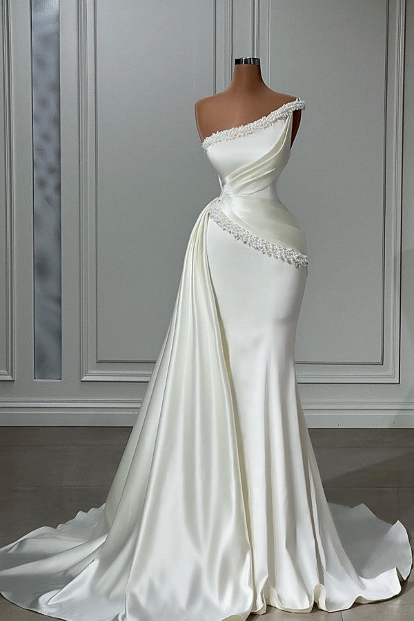 Robe de bal blanche longue sirène en satin à une épaule ornée de perles