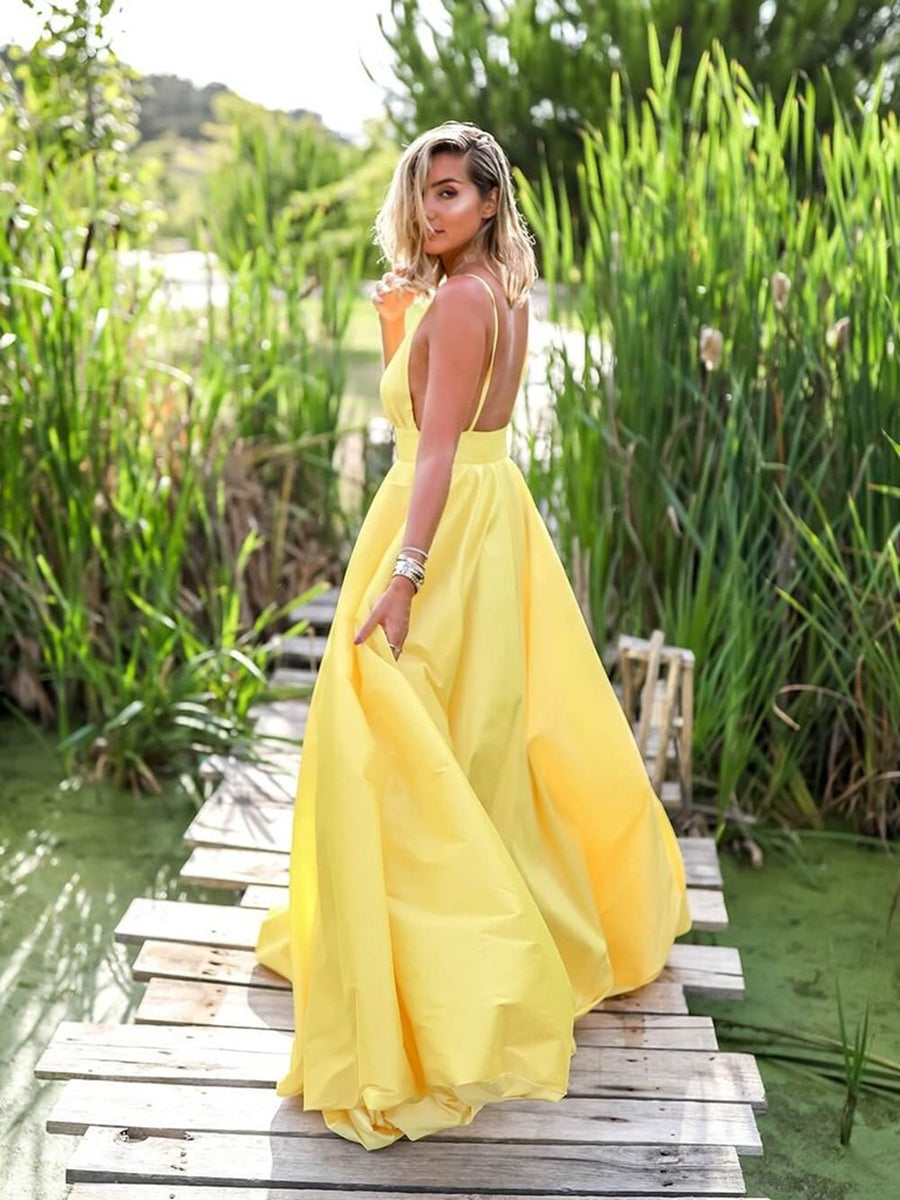 Robe longue de bal formelle en satin jaune, coupe trapèze, col en V, dos nu