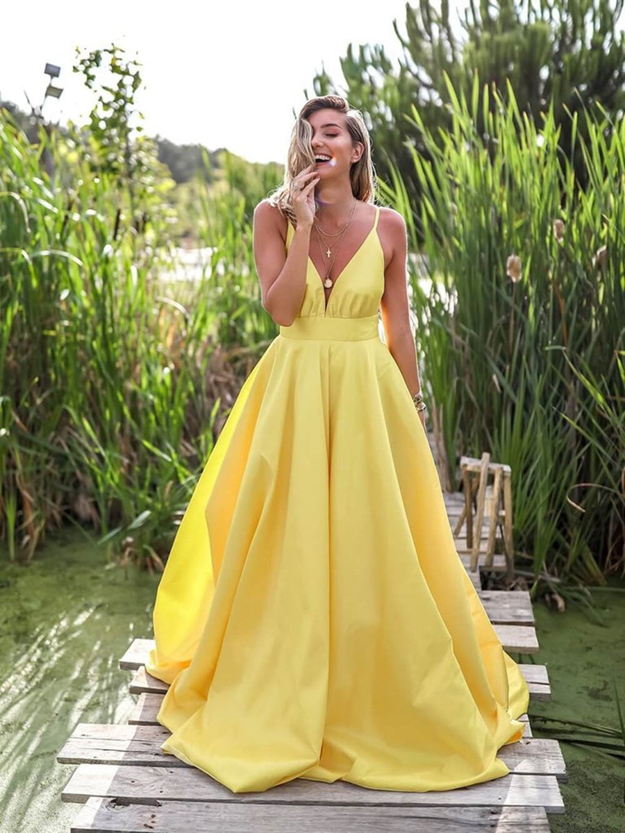 Robe longue de bal formelle en satin jaune, coupe trapèze, col en V, dos nu