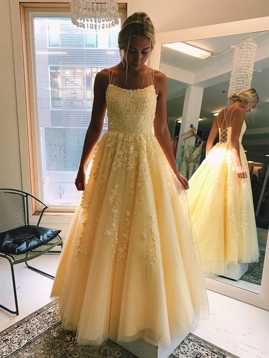 Robes de bal formelles longues jaunes en tulle avec jupe évasée, encolure dégagée et dos nu en dentelle