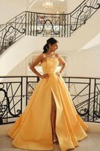Vestido de baile de cetim amarelo vestido de baile sem alças plissado parte traseira do espartilho